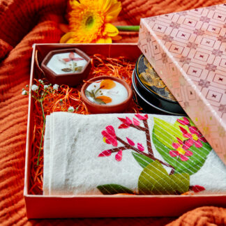 Calyz Orange Box Festive Hamper